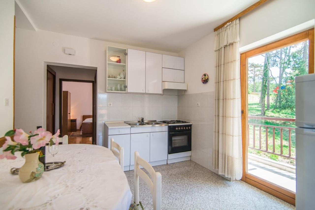 Apartments Pino Rabac Bagian luar foto