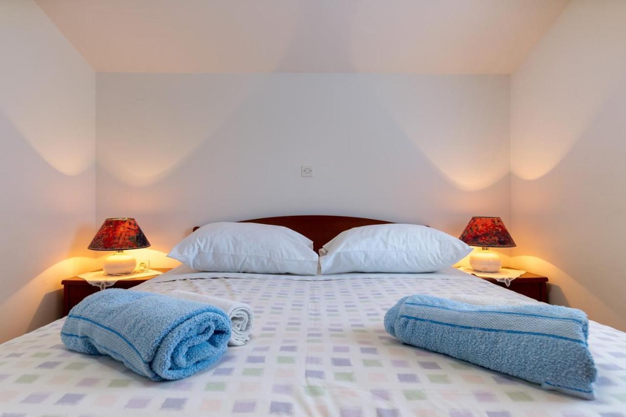 Apartments Pino Rabac Bagian luar foto
