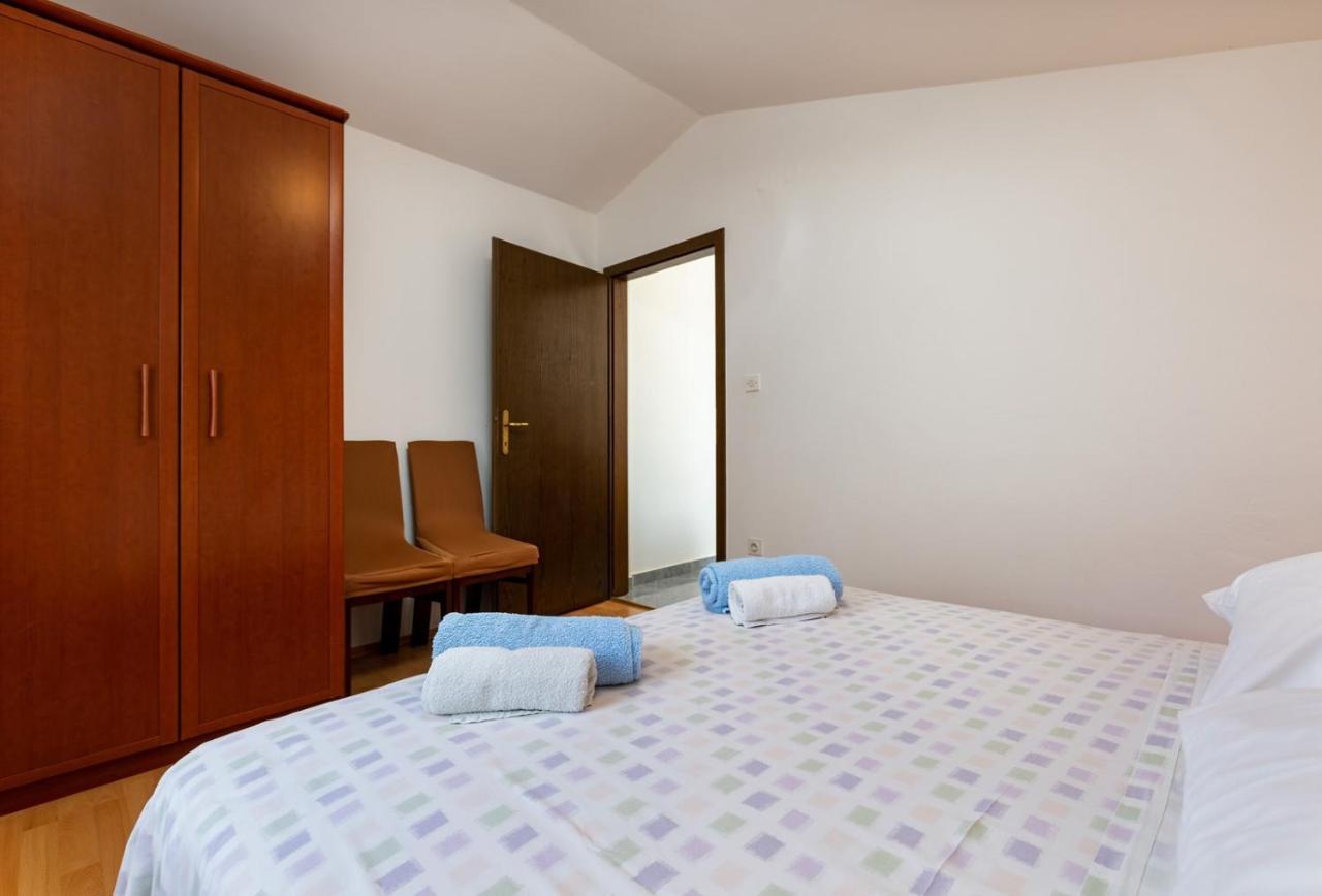 Apartments Pino Rabac Bagian luar foto